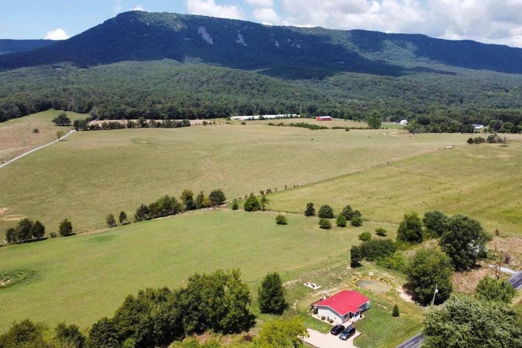 Holly Tree Retreat Located In Beautiful Luray, Va. Villa Eksteriør bilde